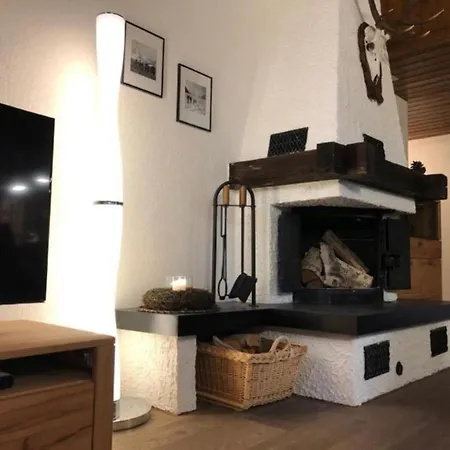 Heimelige 3,5 Zimmer Dachwohnung - B48577 Apartamento *
